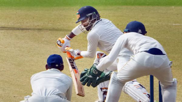 ব্যাট হাতে প্রথম ইনিংসে রান পাননি