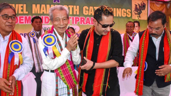 প্রদ্যোৎ দেব বর্মনকে জোটে পেতে আগ্রহী