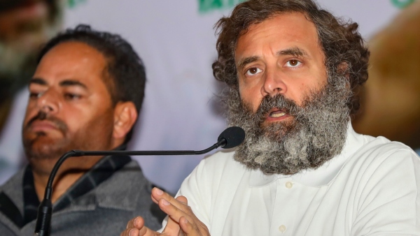 সেনা কী করে তা প্রমাণের কারও প্রয়োজন নেই, দিগ্বিজয়ের ব্যক্তিগত মত প্রসঙ্গে রাহুল সেনা কী করে তা প্রমাণের কারও প্রয়োজন নেই, দিগ্বিজয়ের ব্যক্তিগত মত প্রসঙ্গে রাহুল