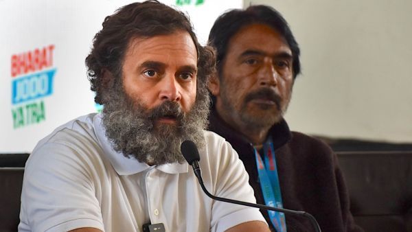 ঘৃণা ও হিংসার নিবারণে ভালোবাসা বিলিয়েছিলেন