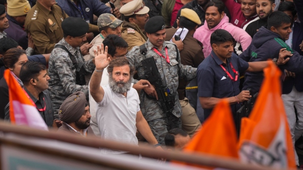 'কাশ্মীরি পন্ডিত ভাই এবং বোনেদের ভরসা দিয়েছি' 'কাশ্মীরি পন্ডিত ভাই এবং বোনেদের ভরসা দিয়েছি'