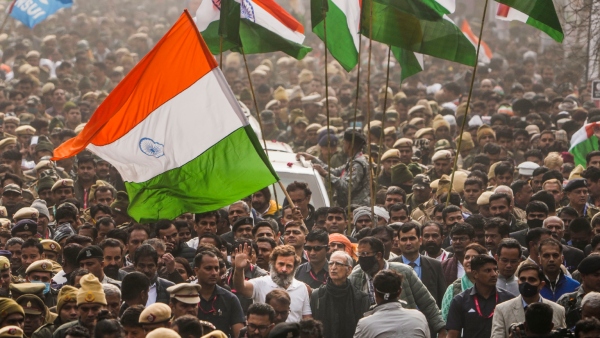 রাহুল ‘অভ্যর্থনা’ পেলেন রামমন্দিরের প্রধান আচার্যর 