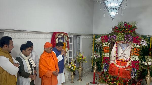 পুরো শিক্ষা দফতরটাই জেলে পুরো শিক্ষা দফতরটাই জেলে