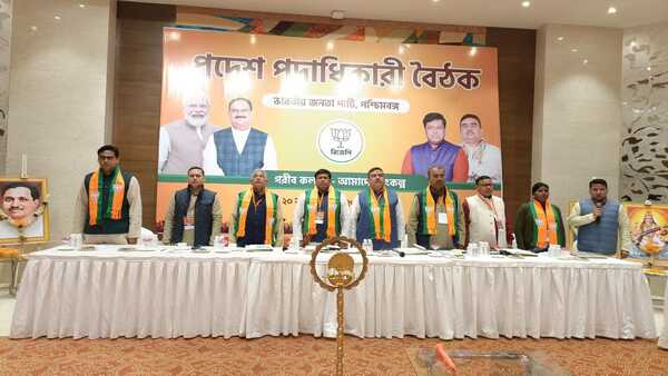 ফের বামেদের প্রশংসা ফের বামেদের প্রশংসা