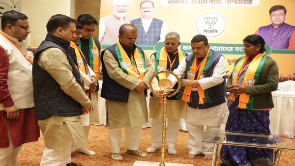 পঞ্চায়েতে ভোট পেতে রাস্তার আন্দোলনেই ভরসা পঞ্চায়েতে ভোট পেতে রাস্তার আন্দোলনেই ভরসা