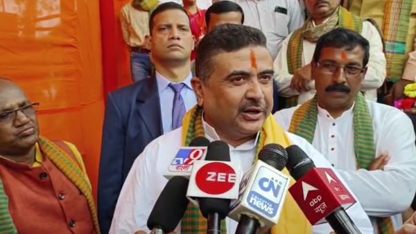 মুখ্যমন্ত্রীর বাসনায় জল ঢেলেছেন রাজ্যপাল 