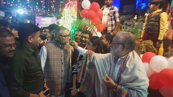 বড়দিনের কেকেও মেটেনি অভিমান! সুদীপের অনুষ্ঠানে তাপস গরহাজির বড়দিনের কেকেও মেটেনি অভিমান! সুদীপের অনুষ্ঠানে তাপস গরহাজির