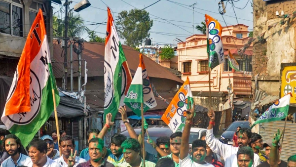 সাগরদিঘিতে পা রেখেই ফাঁস করলেন বায়রন সাগরদিঘিতে পা রেখেই ফাঁস করলেন বায়রন