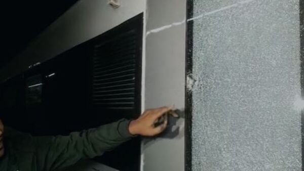 প্রধানমন্ত্রীর উদ্বোধনের পর চতুর্থ দিনে হামলা প্রধানমন্ত্রীর উদ্বোধনের পর চতুর্থ দিনে হামলা