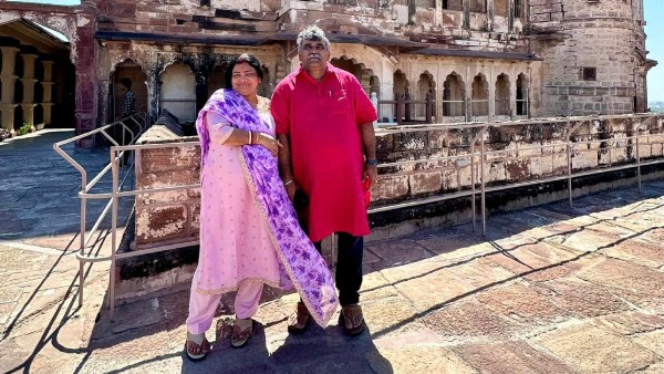 গ্রেফতার ও অভিযোগ দায়ের