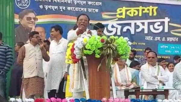 মোদীকে অশালীন আক্রমণ তৃণমূল নেতার 