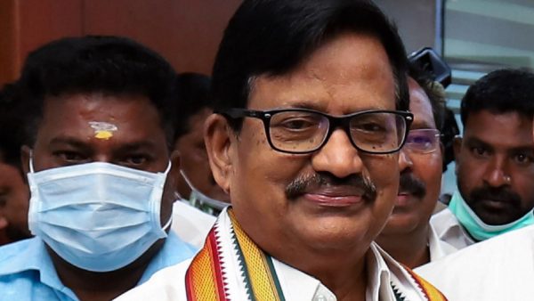 আলাগিরির পাল্টা দাবি