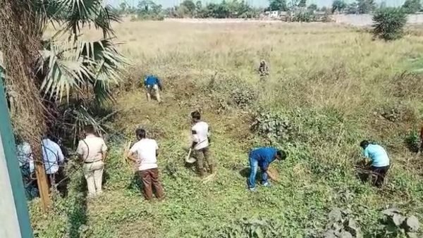 অভিনেত্রী ইশা আলিয়াকে ঘুমন্ত অবস্থায় খুন করে স্বামীই