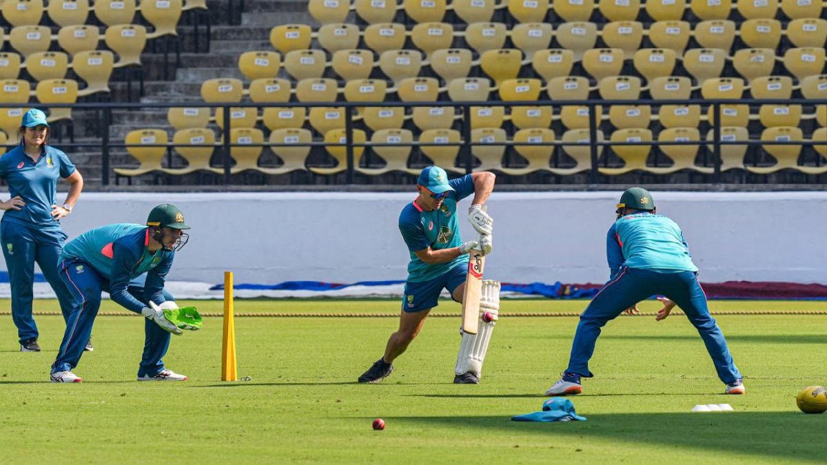 কে হবেন বিকল্প?