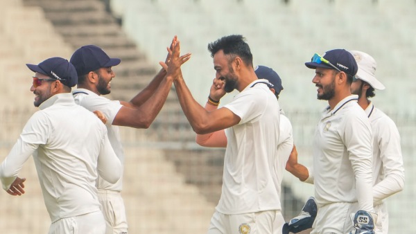 মনোজ-অনুষ্টুপের লড়াই ব্যর্থ