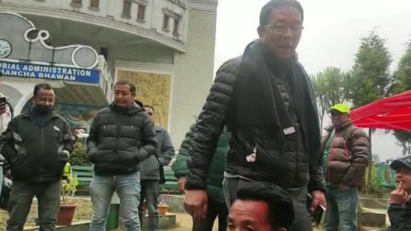 বনধ প্রত্যাহার পাহাড়ে