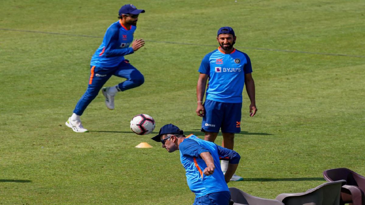 পূজারার প্রশংসায়