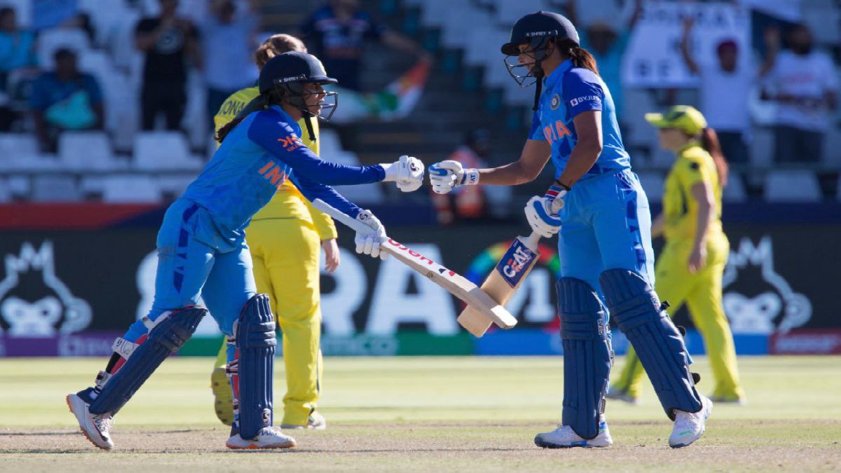 বিপর্যয় সামলান হরমনপ্রীত ও জেমাইমা