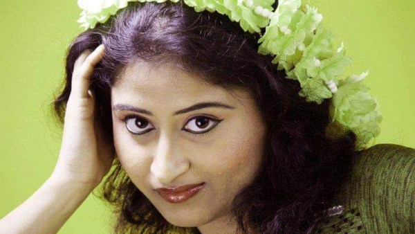 কোথায় হৈমন্তী কোথায় হৈমন্তী