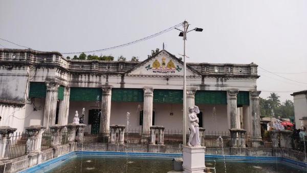 মুর্শিদাবাদে রয়েছে সেই জগৎ শেঠের প্রাসাদ