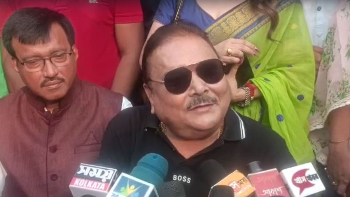 রাজ্যপালকে মরিচ ছদ্মবেশে বঙ্গে? প্রশ্ন রাজ্যপালকে মরিচ ছদ্মবেশে বঙ্গে? প্রশ্ন