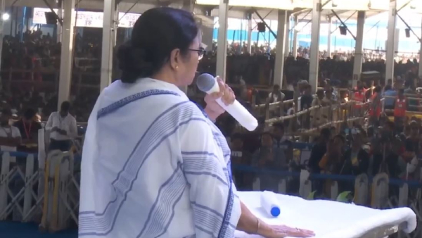 মুখ্যমন্ত্রীর ভাষণে রানিগঞ্জ-বিশ্বভারতী মুখ্যমন্ত্রীর ভাষণে রানিগঞ্জ-বিশ্বভারতী