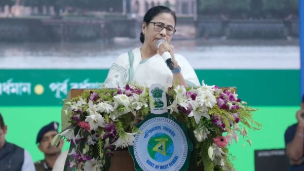আদানি ইস্যুতে নিশানা আদানি ইস্যুতে নিশানা
