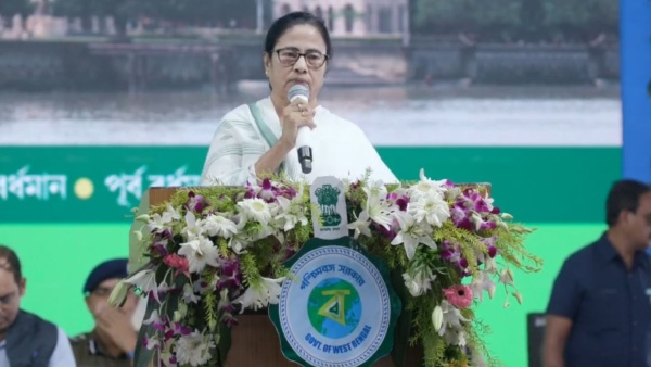 কেন্দ্রে বিরুদ্ধে বঞ্চনার অভিযোগ কেন্দ্রে বিরুদ্ধে বঞ্চনার অভিযোগ