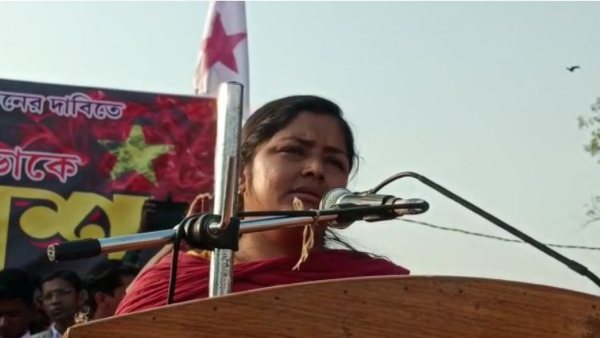 ডাকবাংলো ময়দান থেকে কেন্দ্র ও রাজ্য সরকারকে নিশানা