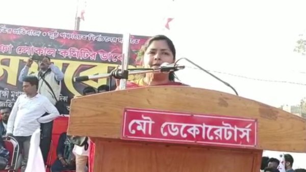 সবজি কেনার সময় টিপে দেখুন