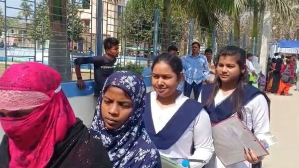 ধর্মপালনে বাধা নেই
