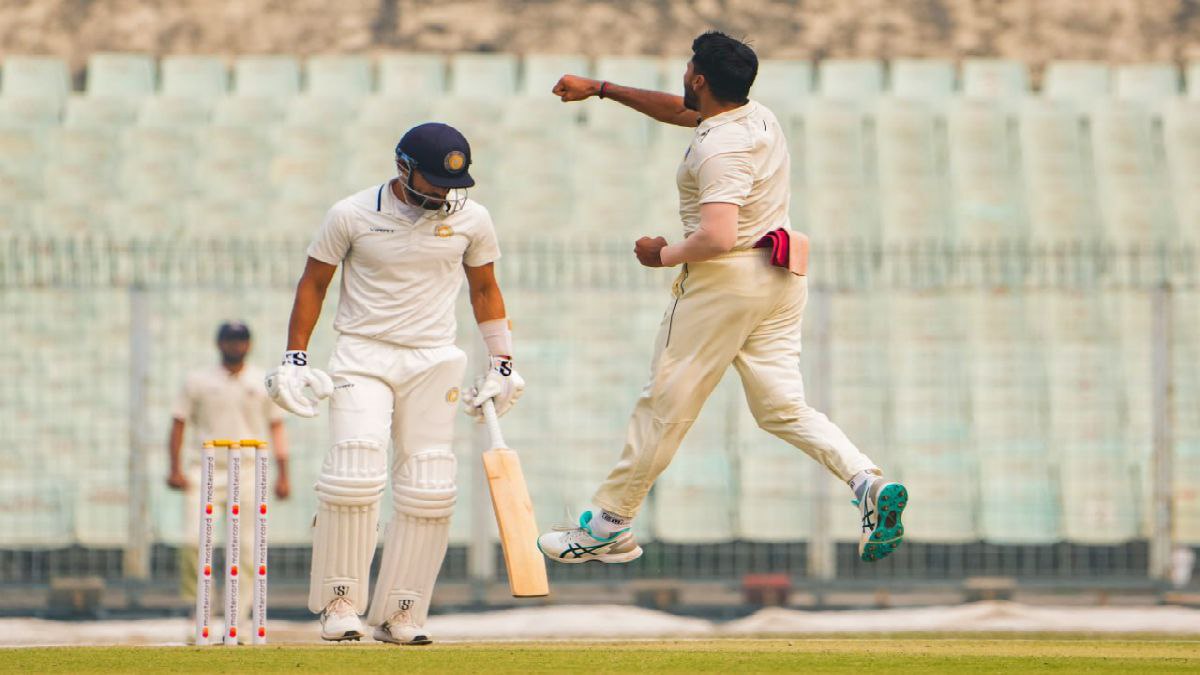 সৌরাষ্ট্রর ২৩০ রানের লিড প্রথম ইনিংসে