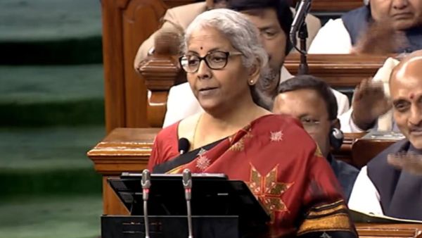  নতুন কর কাঠামোর বাড়ছে স্ট্যান্ডার্ড ডিডাকশন