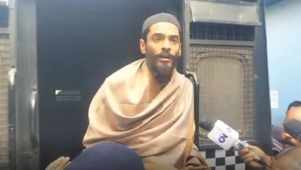 বিজেপি ও নৌশাদ সিদ্দিকীর হোয়াটস অ্যাপ চ্যাট প্রশ্নে