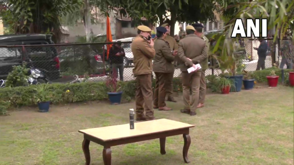 তিনটি বিস্ফোরক ছিল