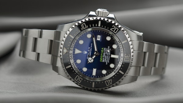 ঘড়ির কাঁটার সেটিংয়ে কিছু ব্যক্তিক্রম