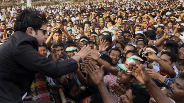 ঘোড়াকেনাবেচা নিয়ে বার্তা