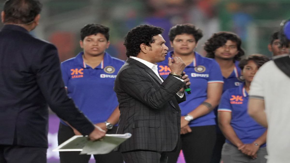 মহিলা ক্রিকেটের ভবিষ্যৎ নিয়ে উচ্ছ্বসিত সচিন
