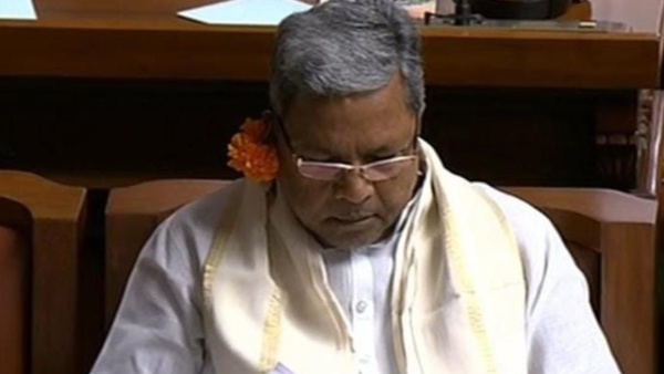 বিধায়কদের কানে ফুল বিধায়কদের কানে ফুল
