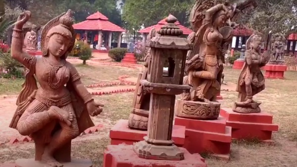 শিল্পীেদর তৈরি জিনিস বিক্রি