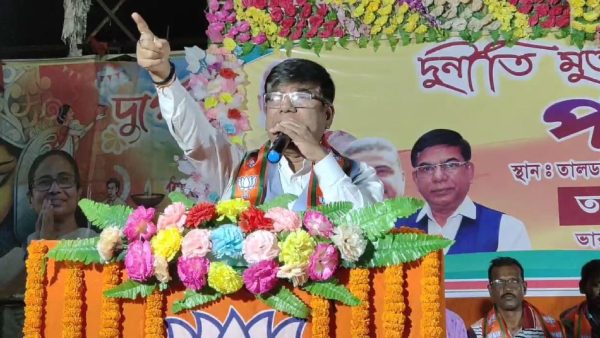 নিয়োগ দুর্নীতি নিয়ে হুঁশিয়ারি কেন্দ্রীয় মন্ত্রীর নিয়োগ দুর্নীতি নিয়ে হুঁশিয়ারি কেন্দ্রীয় মন্ত্রীর