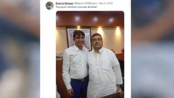 শুভেন্দুর হাতে 'অস্ত্র' ছবি শুভেন্দুর হাতে 'অস্ত্র' ছবি
