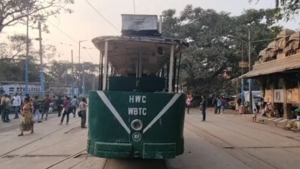 বামফ্রন্ট সরকারের সময় গঠিত হয় ক্যালকাটা ট্রামওয়েজ কোম্পানি বামফ্রন্ট সরকারের সময় গঠিত হয় ক্যালকাটা ট্রামওয়েজ কোম্পানি