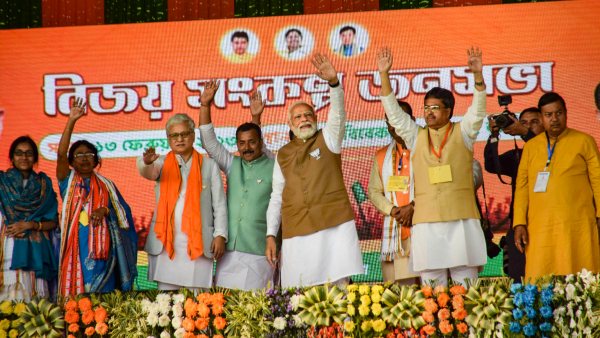 বিজেপি বা বাম-কংগ্রেসেরও চিন্তার কারণ হয়ে উঠতে পারেন প্রদ্যোৎ বিজেপি বা বাম-কংগ্রেসেরও চিন্তার কারণ হয়ে উঠতে পারেন প্রদ্যোৎ