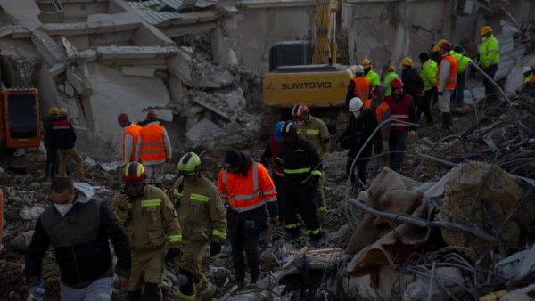 তুরস্কে বাড়ছে গ্রেফতারিও