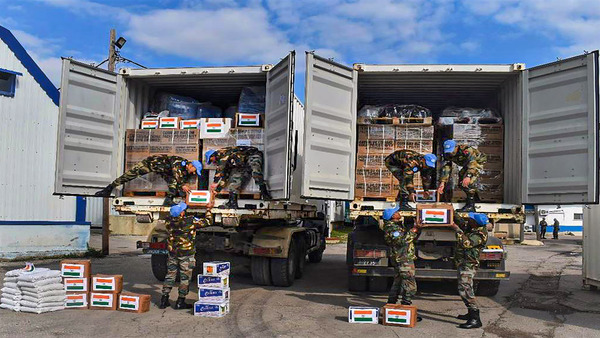 মার্কিন সাহায্যের আশ্বাস মার্কিন সাহায্যের আশ্বাস