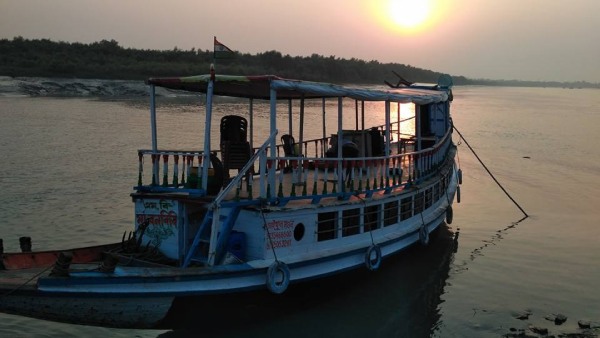 মাতলা নদীতে নৌকা বিহার