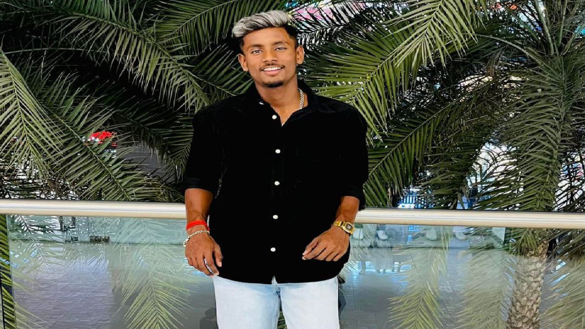 একনজরে কেরিয়ার একনজরে কেরিয়ার