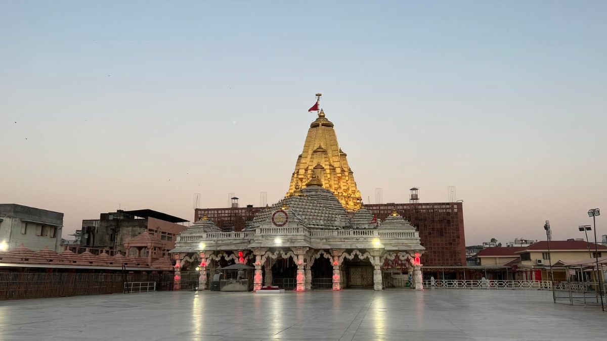 ৫১ শক্তিপীঠের মধ্যে একটি Ambaji মন্দির! ৫১ শক্তিপীঠের মধ্যে একটি Ambaji মন্দির!