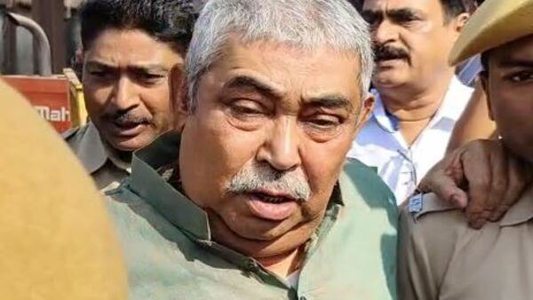 নিজের নামেও জমি কিনেছিলেন অনুব্রত নিজের নামেও জমি কিনেছিলেন অনুব্রত